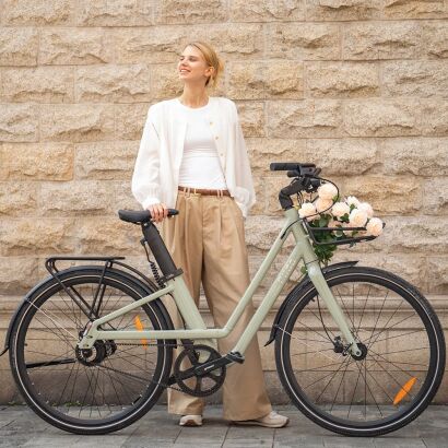 Rower elektryczny Fiido C700 Trekking City 2025